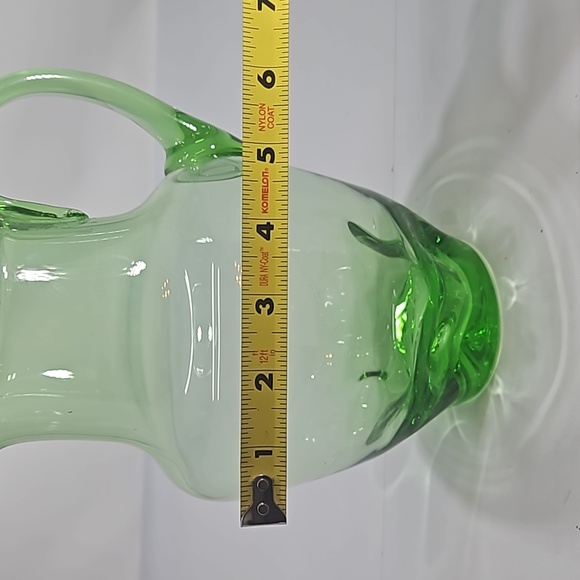 Vintage Green Glass Crimped Bottom Applied Handle Pitcher - Picture 8 of 9